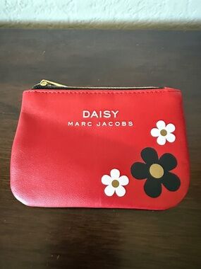 Marc Jacobs Red Daisy Floral Zip Coin Pouch NWOT